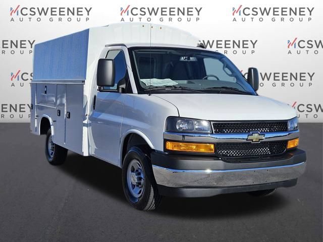 New 2025 Chevrolet Express 3500 w/ Power Convenience Package RWD image 7
