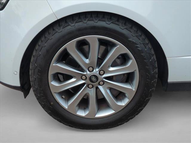 Used 2017 Land Rover Range Rover HSE AWD/4WD image 25