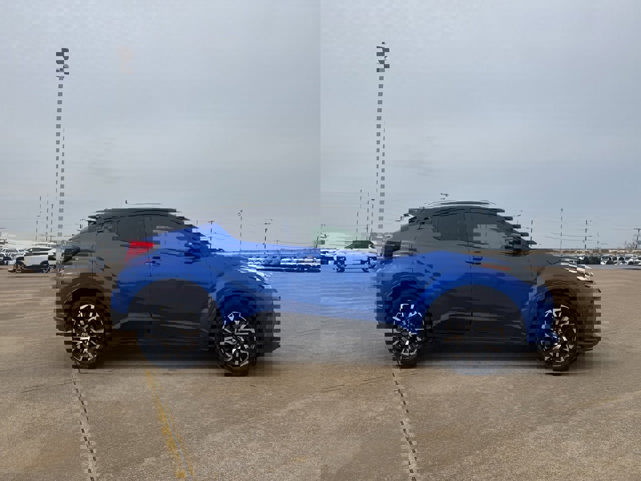 Used 2020 Toyota C-HR XLE image 27