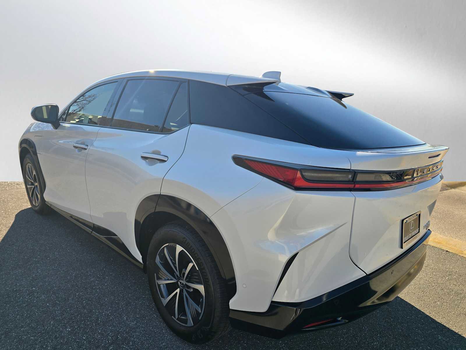 Used 2023 Lexus RZ 450e Premium image 5