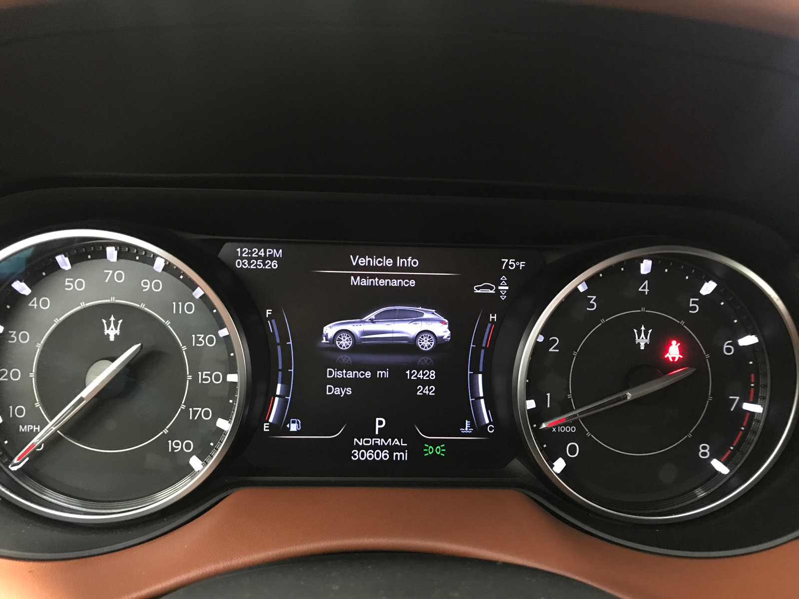 Used 2021 Maserati Levante image 18