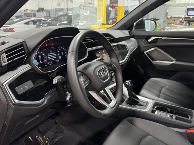 Certified 2025 Audi Q3 2.0T Premium AWD/4WD image 26