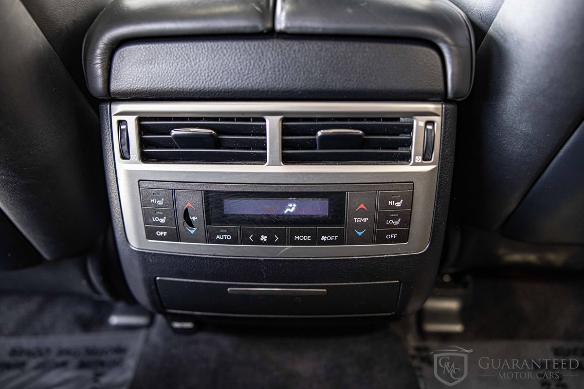 Used 2015 Lexus LX 570 4WD w/ Luxury Package image 38