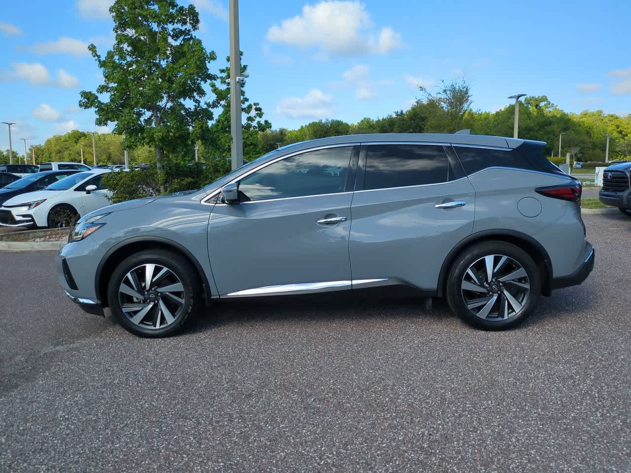 Used 2024 Nissan Murano SL FWD image 3