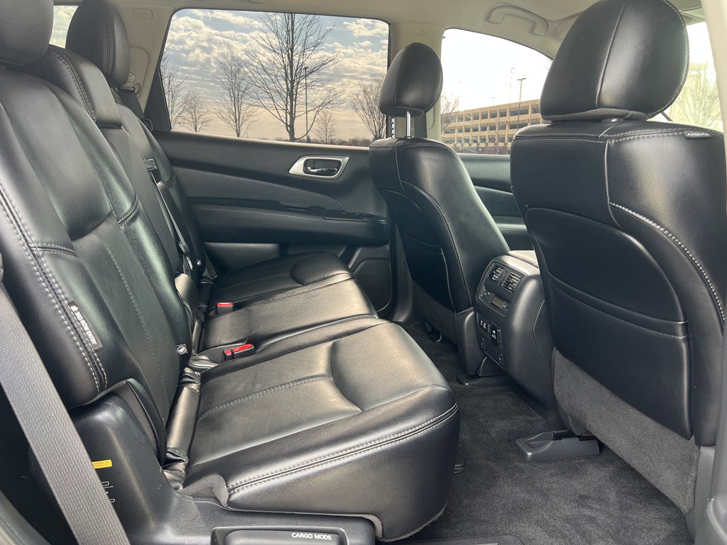 Used 2020 Nissan Pathfinder SL AWD/4WD image 13