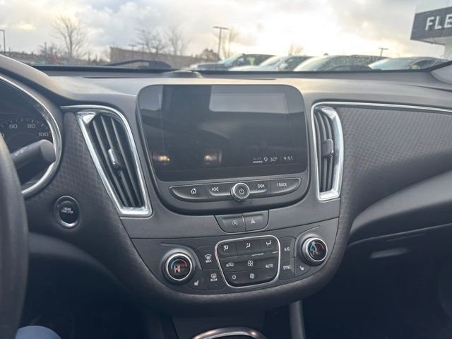 Used 2021 Chevrolet Malibu LT image 10