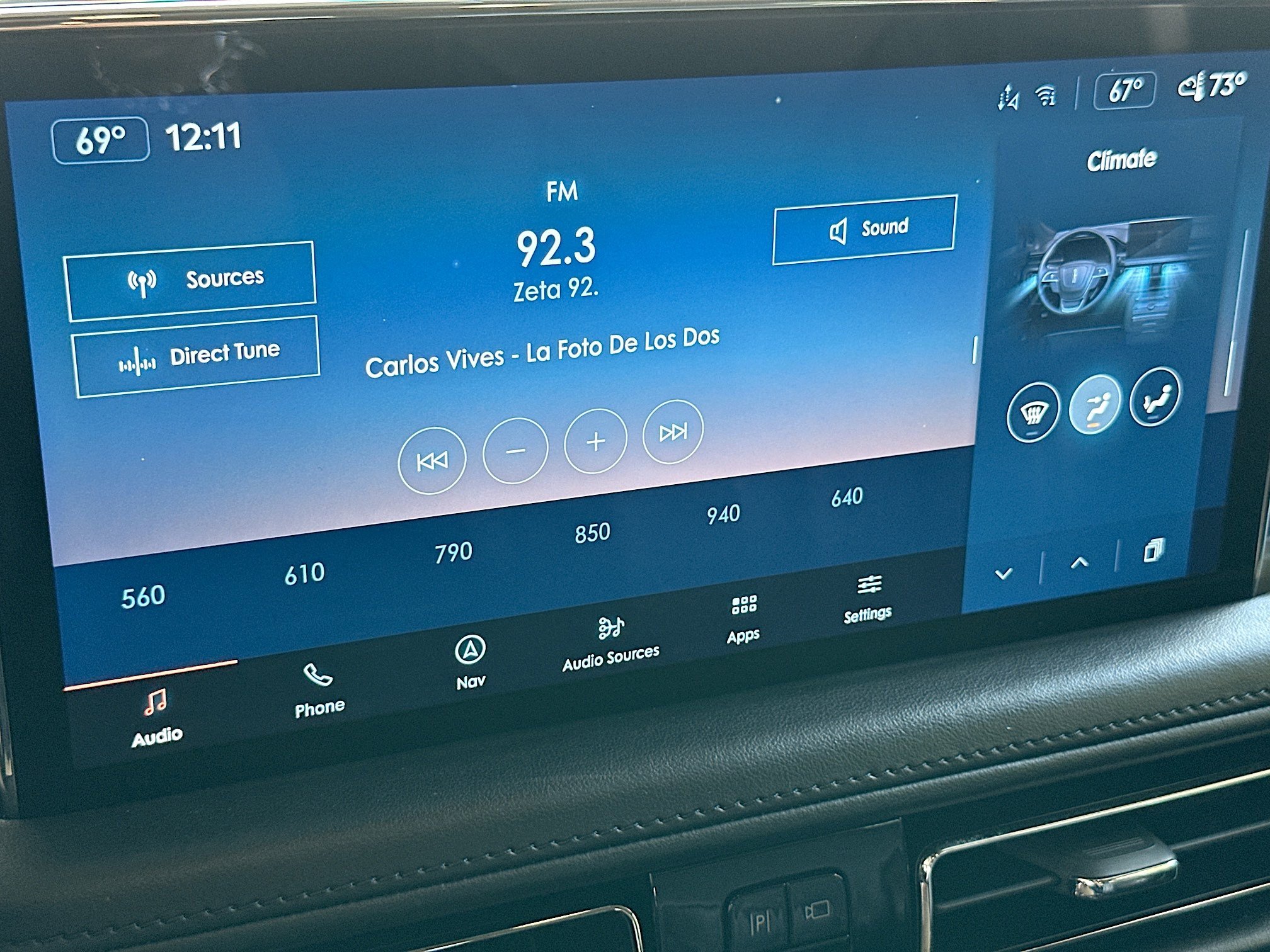 Used 2022 Lincoln Nautilus FWD w/ Premium Package image 15