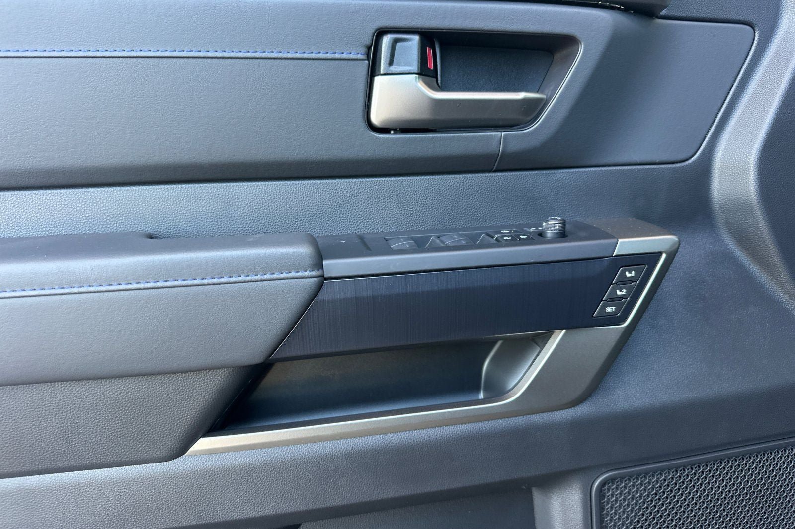 New 2026 Toyota Tundra Platinum AWD/4WD image 12