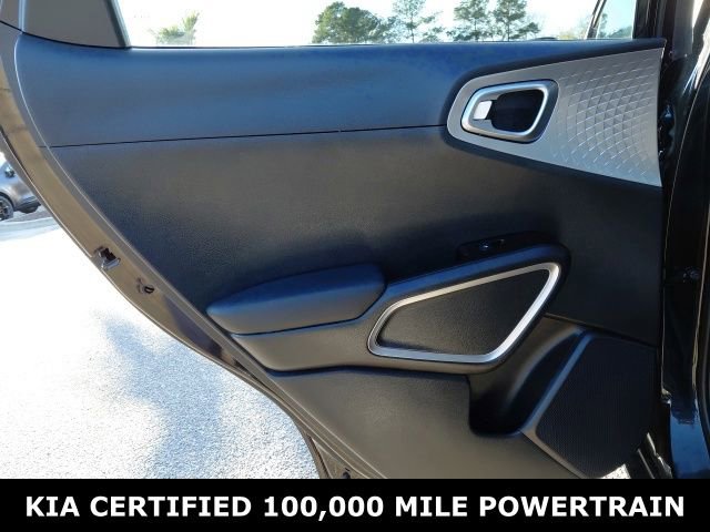Certified 2025 Kia Soul LX FWD image 21