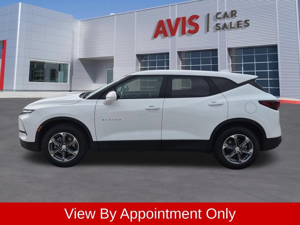 Used 2025 Chevrolet Blazer LT FWD image 10