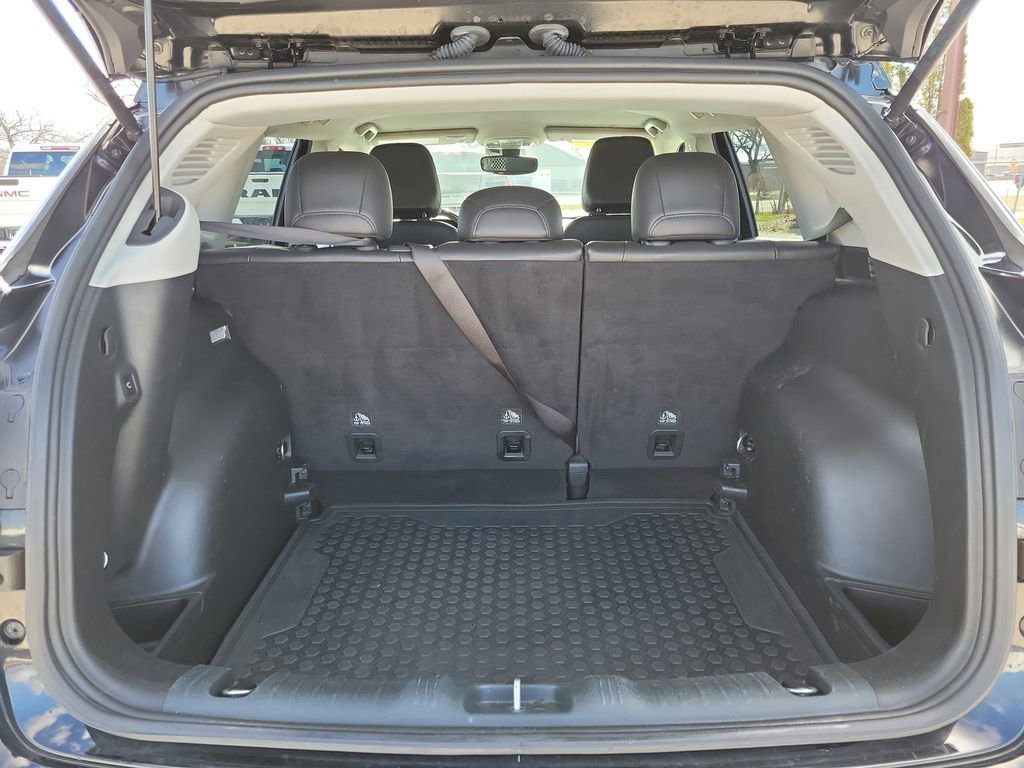Used 2022 Jeep Compass Limited w/ Elite Group image 8