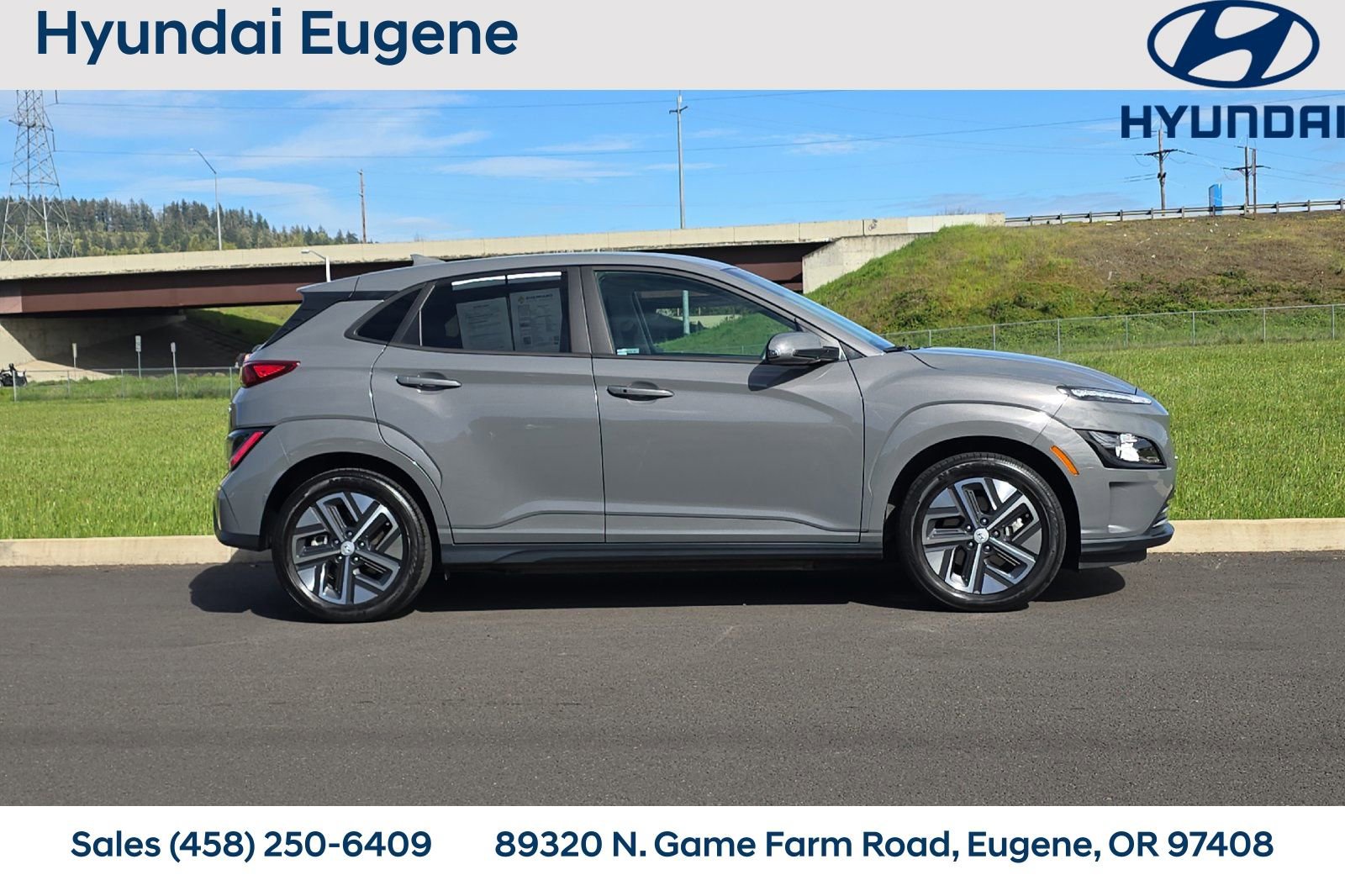 Used 2023 Hyundai Kona SE w/ Cargo Package image 2