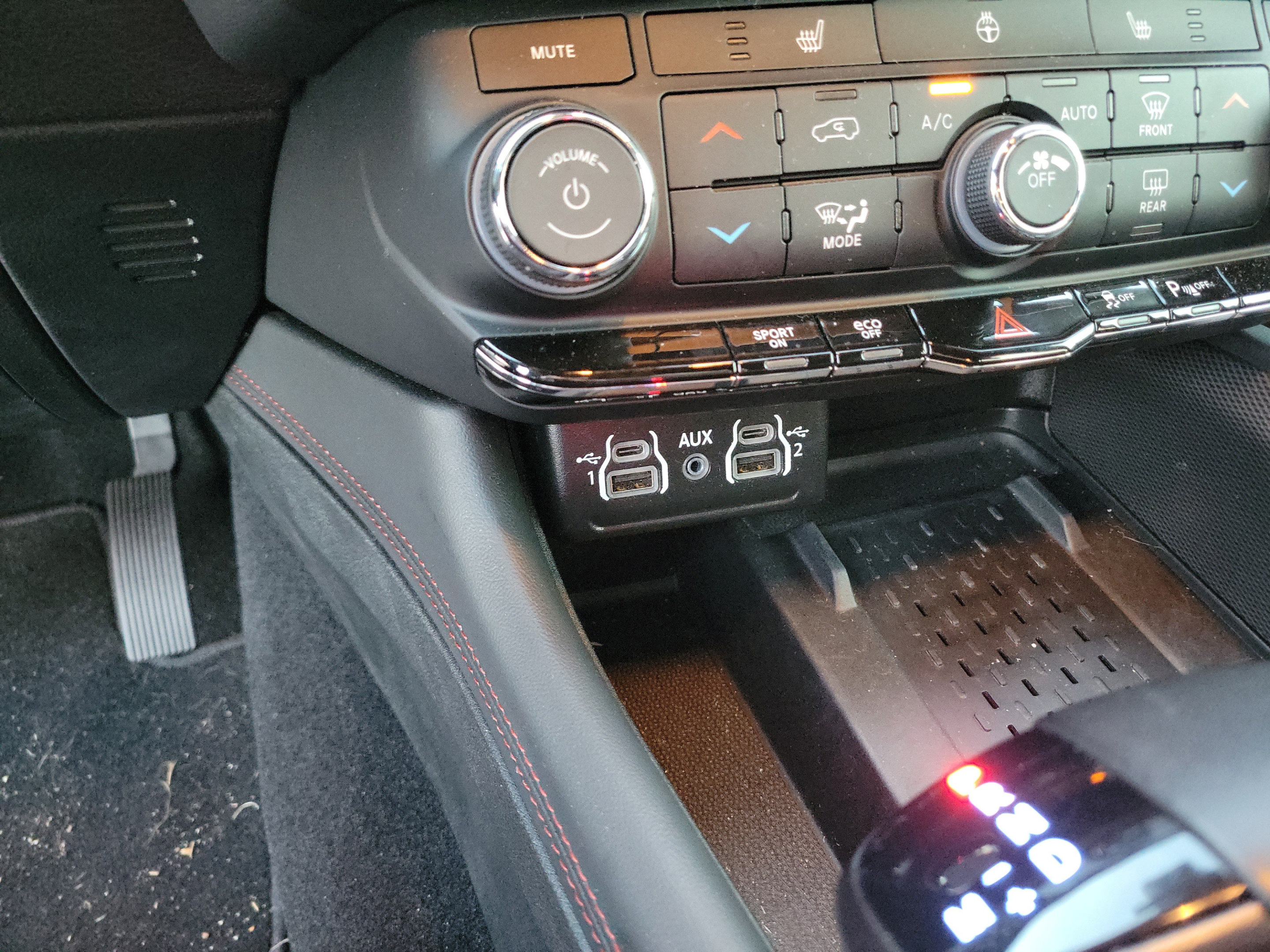 Certified 2025 Dodge Durango R/T AWD/4WD image 19