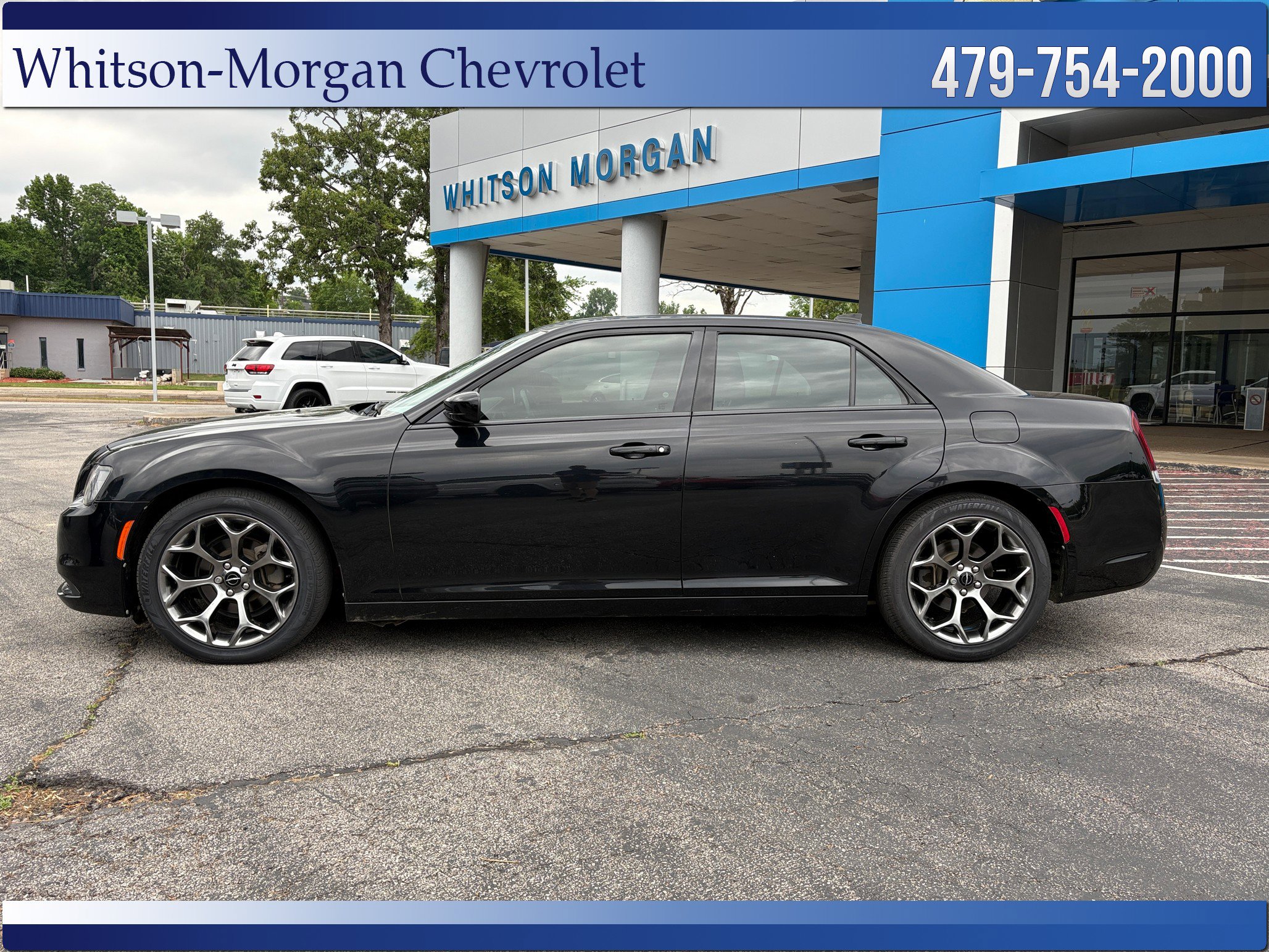 Used 2018 Chrysler 300 S RWD image 2