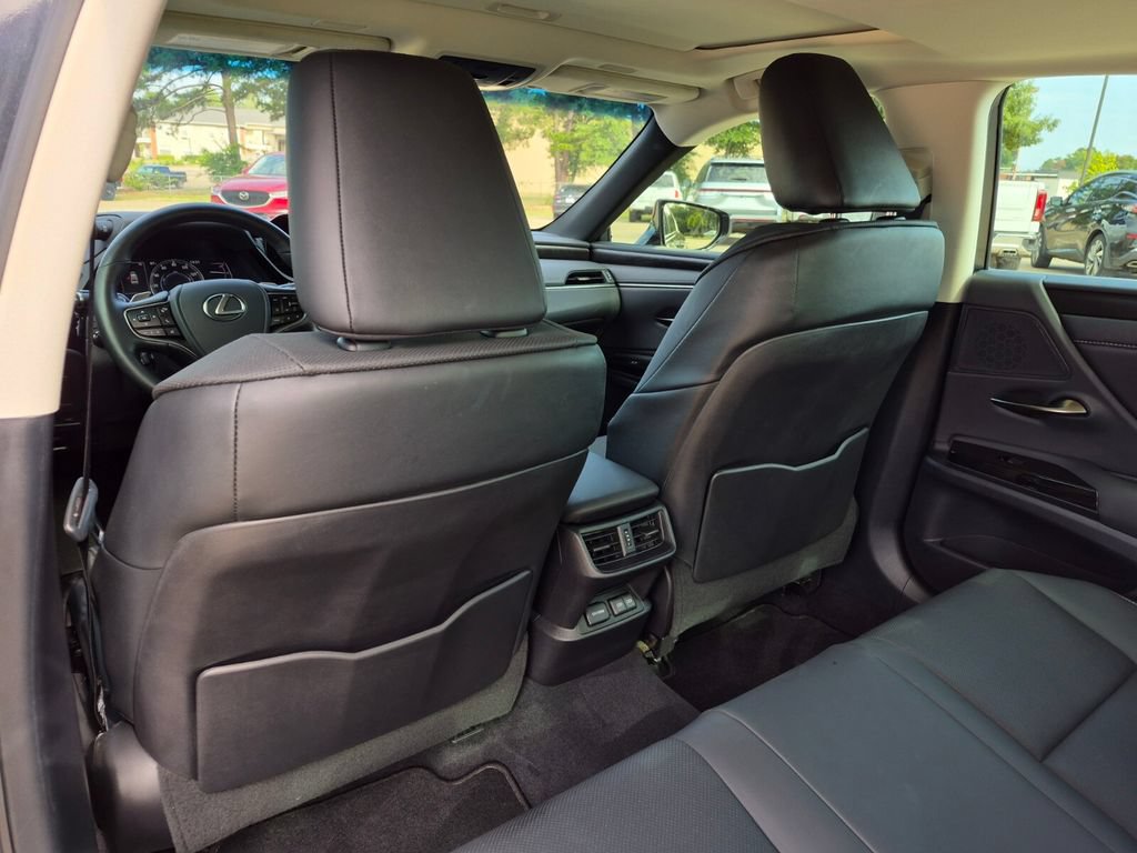 Used 2022 Lexus ES 300h w/ Premium Package FWD image 36