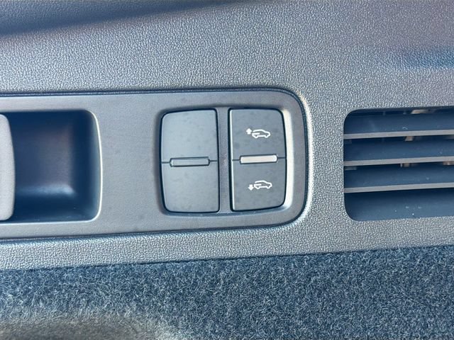 Used 2025 Audi SQ5 Premium Plus AWD/4WD image 45