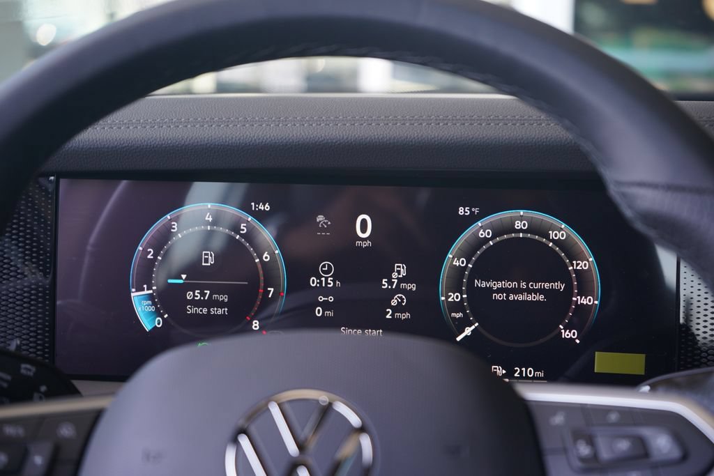 New 2026 Volkswagen Tiguan SE R-Line FWD image 10