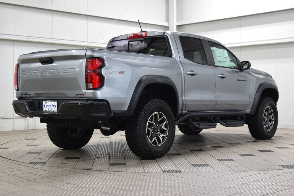 New 2026 Chevrolet Colorado ZR2 w/ Technology Package AWD/4WD image 8