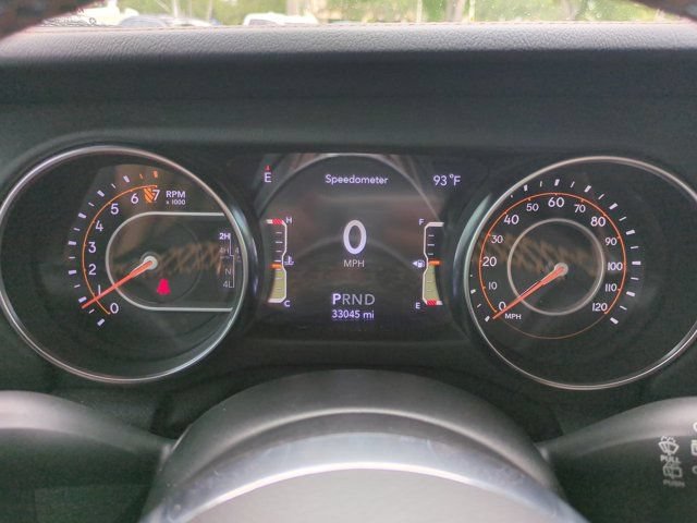 Used 2021 Jeep Wrangler Unlimited Sahara AWD/4WD image 26
