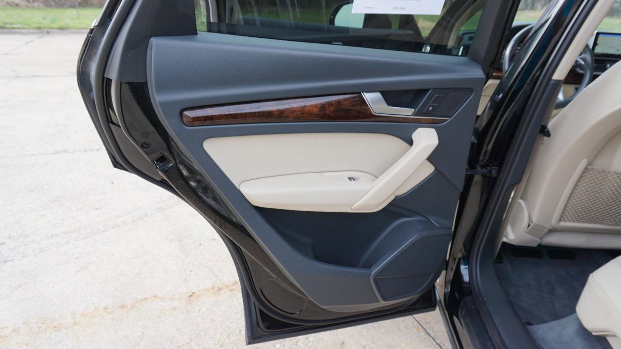 Used 2018 Audi Q5 2.0T Premium Plus AWD/4WD image 28