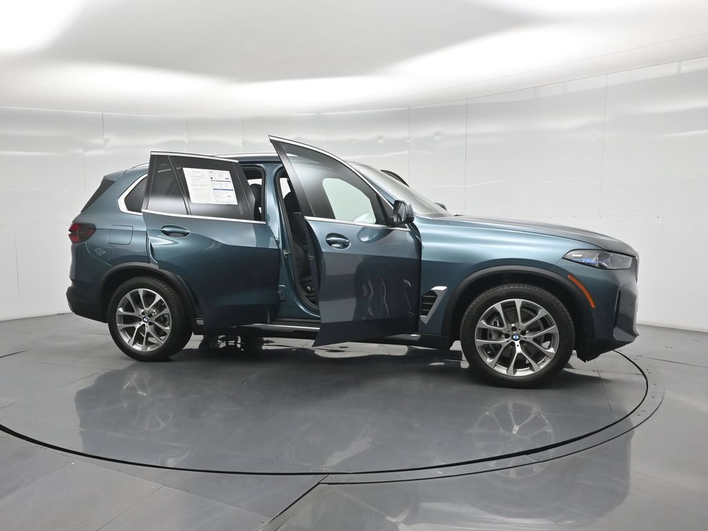 Used 2024 BMW X5 sDrive40i w/ Premium Package RWD image 33