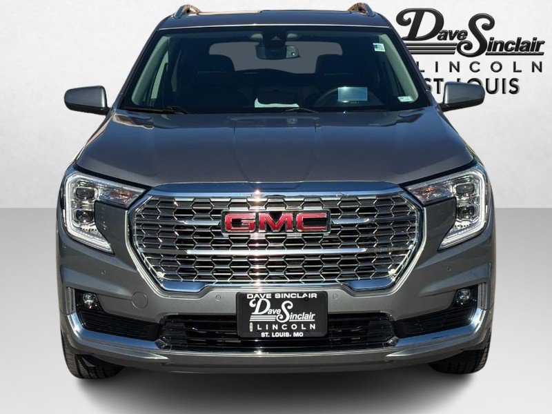 Used 2023 GMC Terrain Denali w/ LPO, Floor Liner Package AWD/4WD image 8