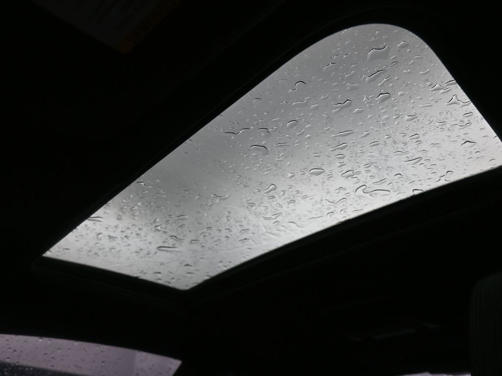 Used 2013 BMW M3 Coupe w/ Premium Pkg image 24