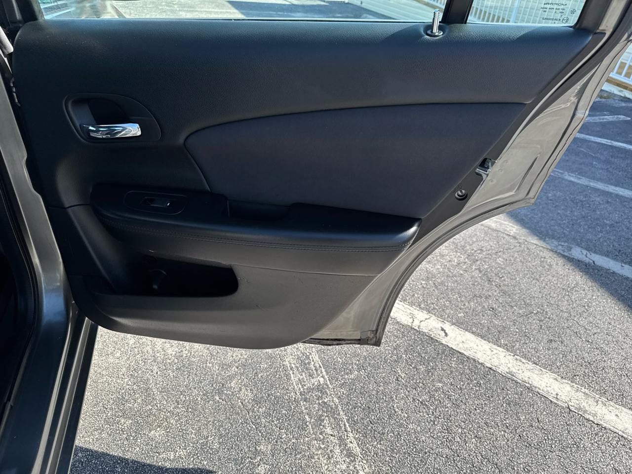 Used 2013 Chrysler 200 Touring FWD image 13