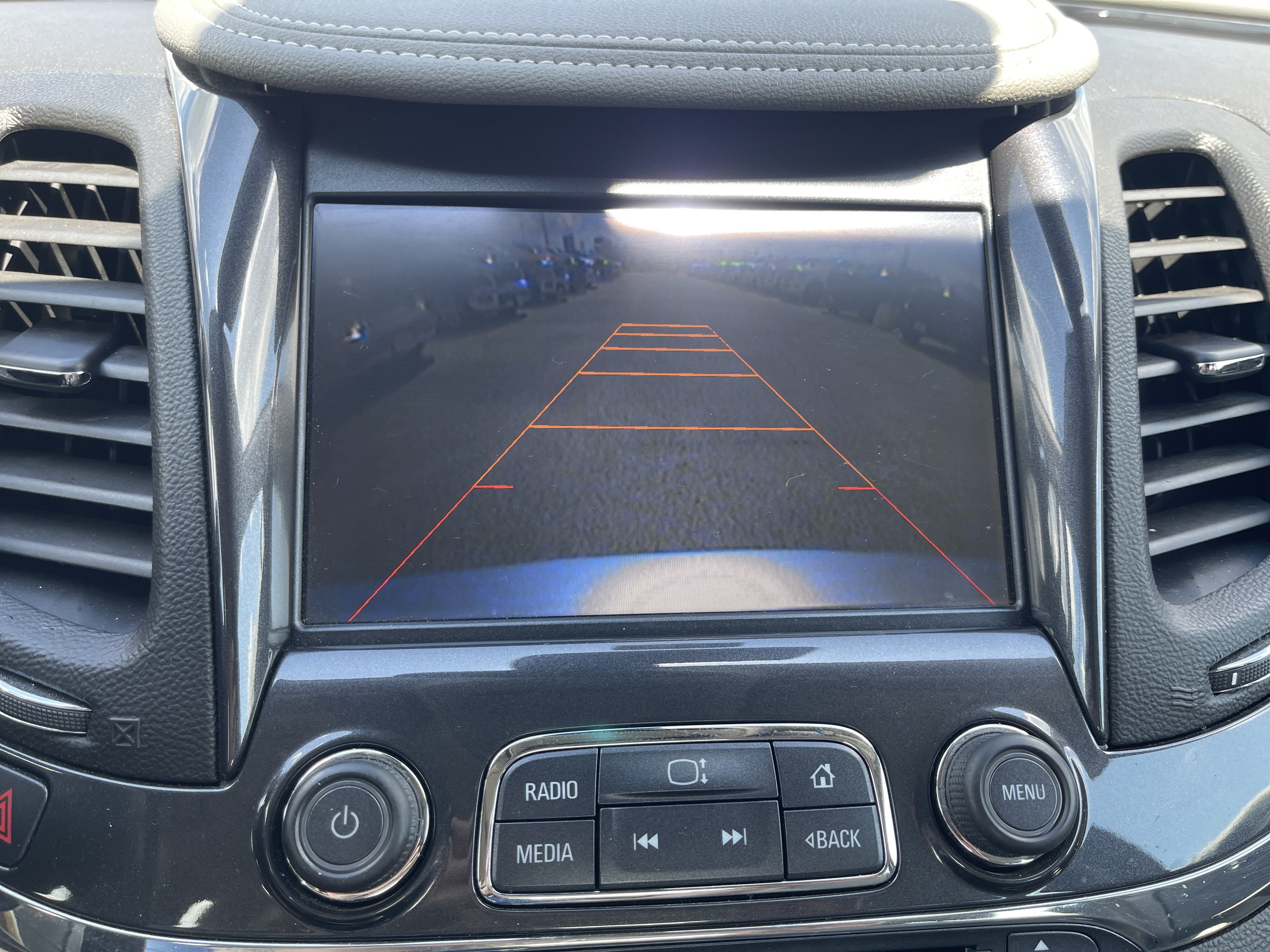 Used 2015 Chevrolet Impala LTZ FWD image 31