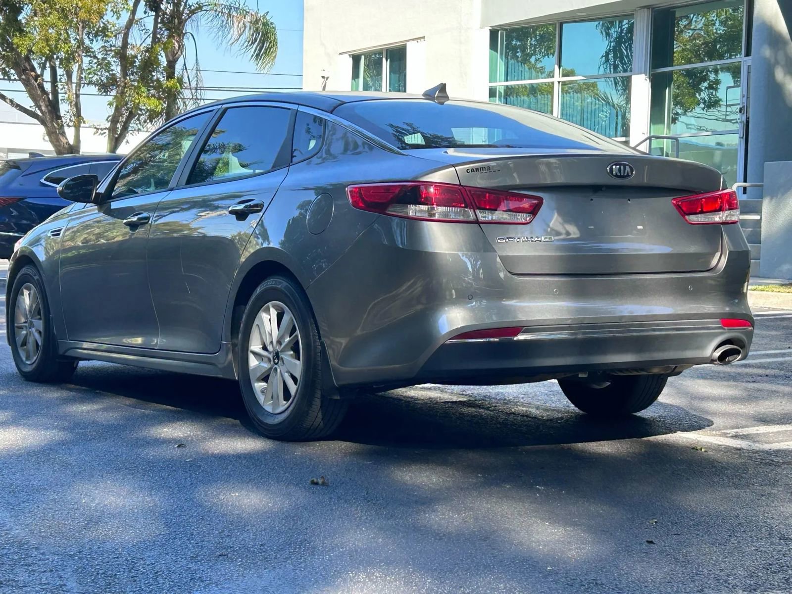 Used 2018 Kia Optima LX image 7