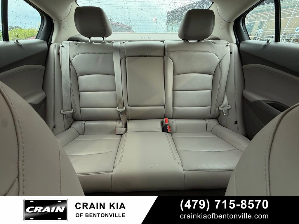 Used 2017 Chevrolet Cruze Premier w/ Enhanced Convenience Package FWD image 29