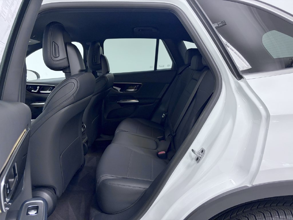 Certified 2026 Mercedes-Benz GLC 300 4MATIC image 18