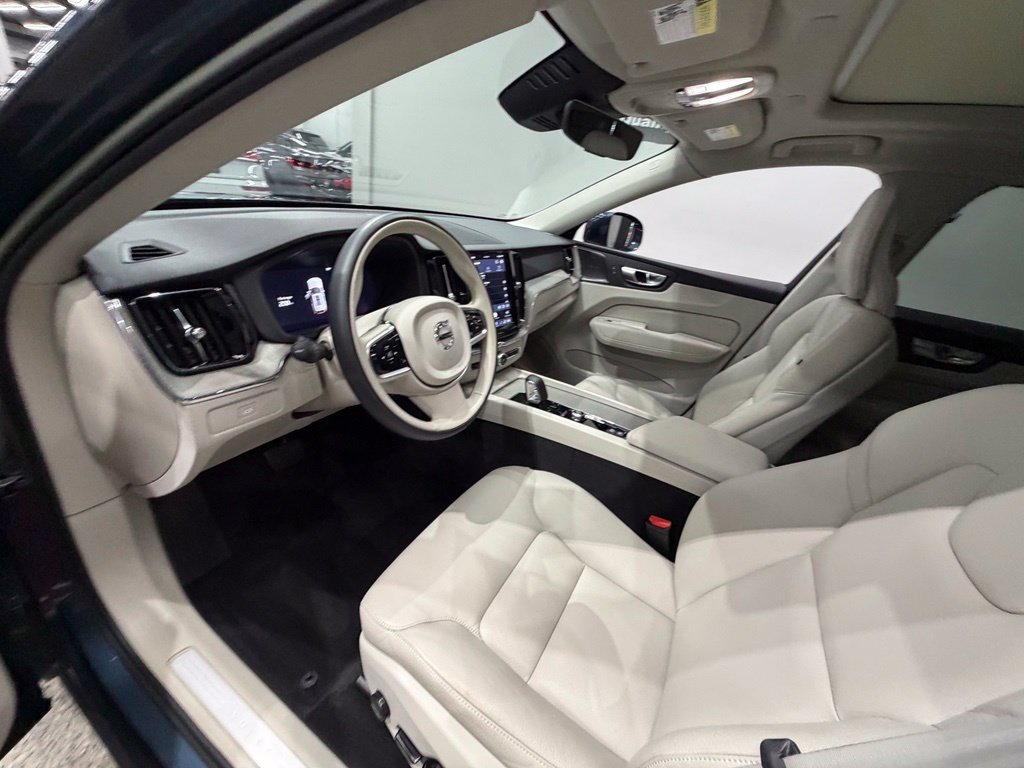 Used 2023 Volvo XC60 B5 Plus w/ Climate Package AWD/4WD image 21