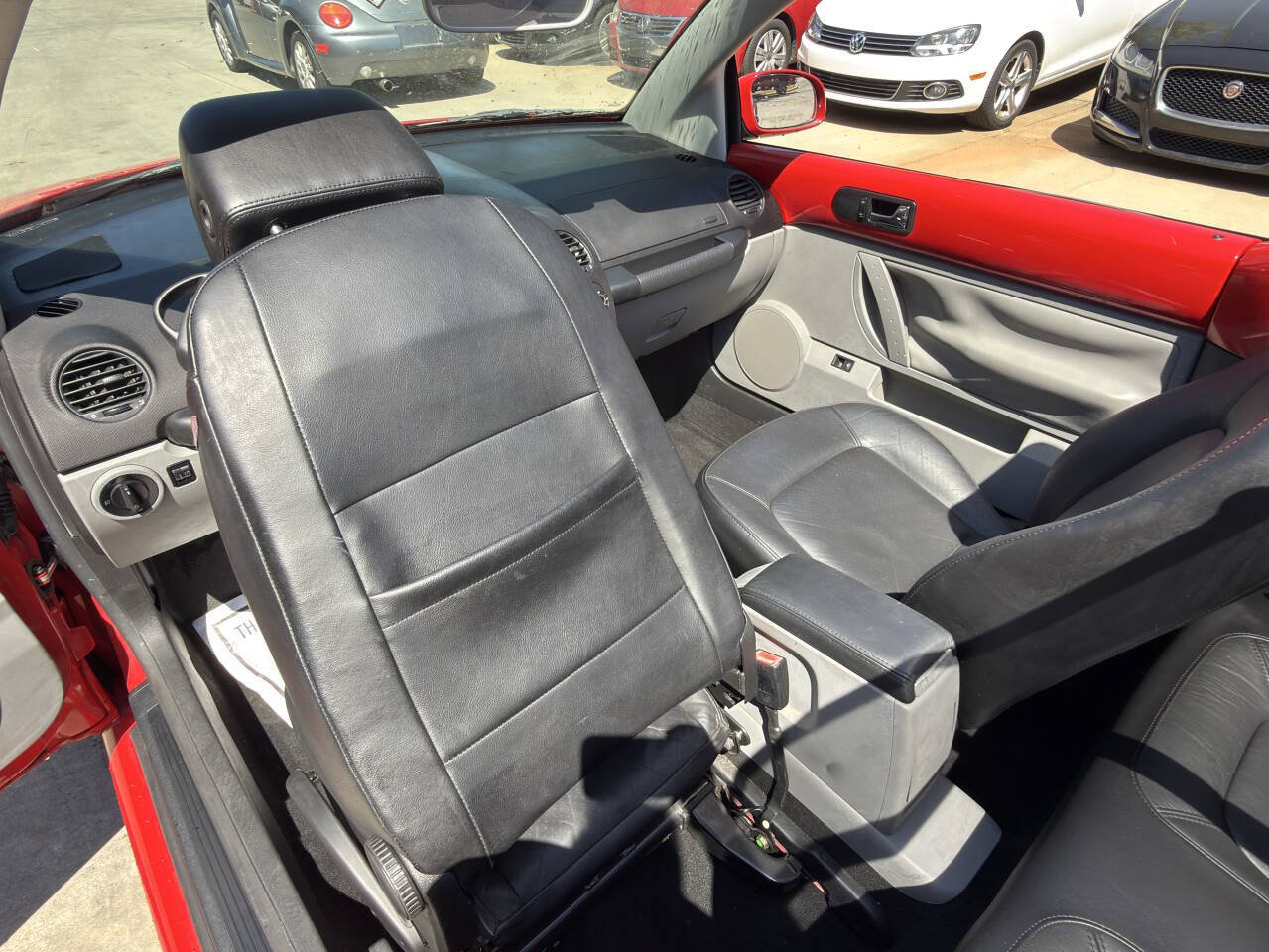 Used 2005 Volkswagen Beetle GLS FWD image 33
