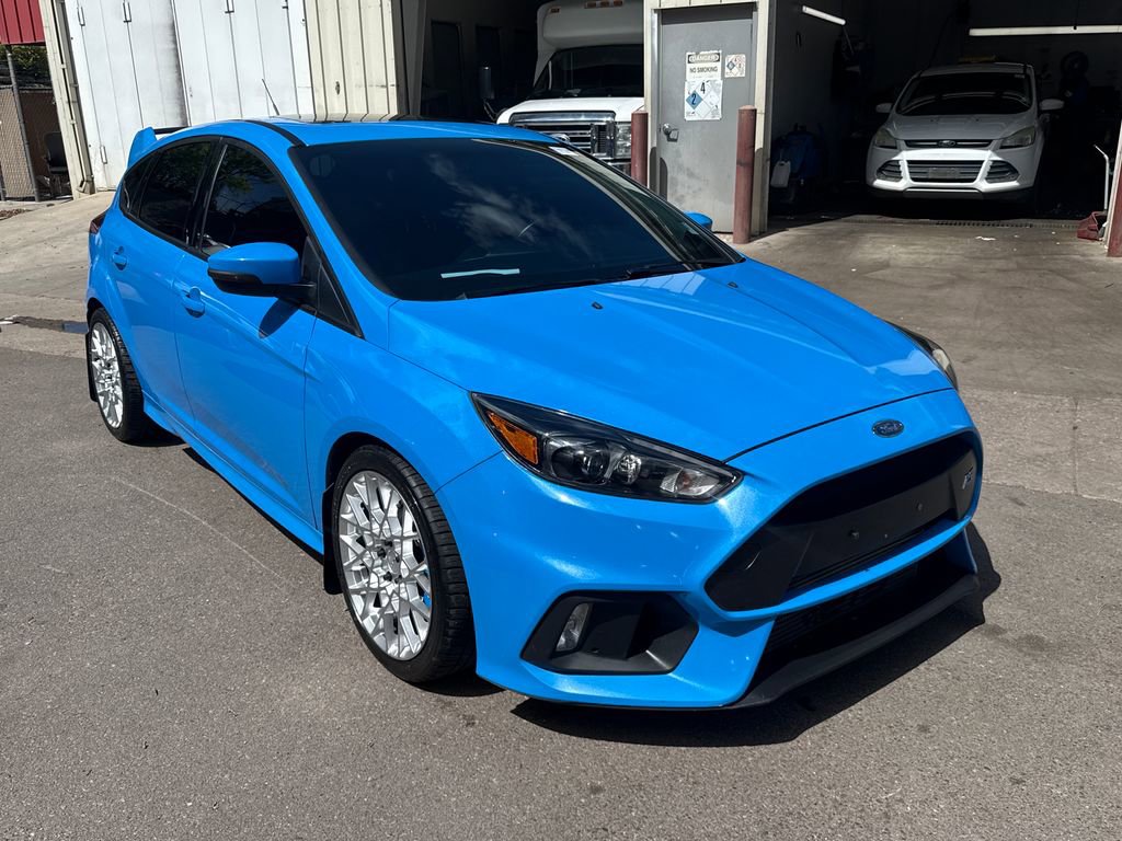 Used 2017 Ford Focus RS AWD/4WD image 4