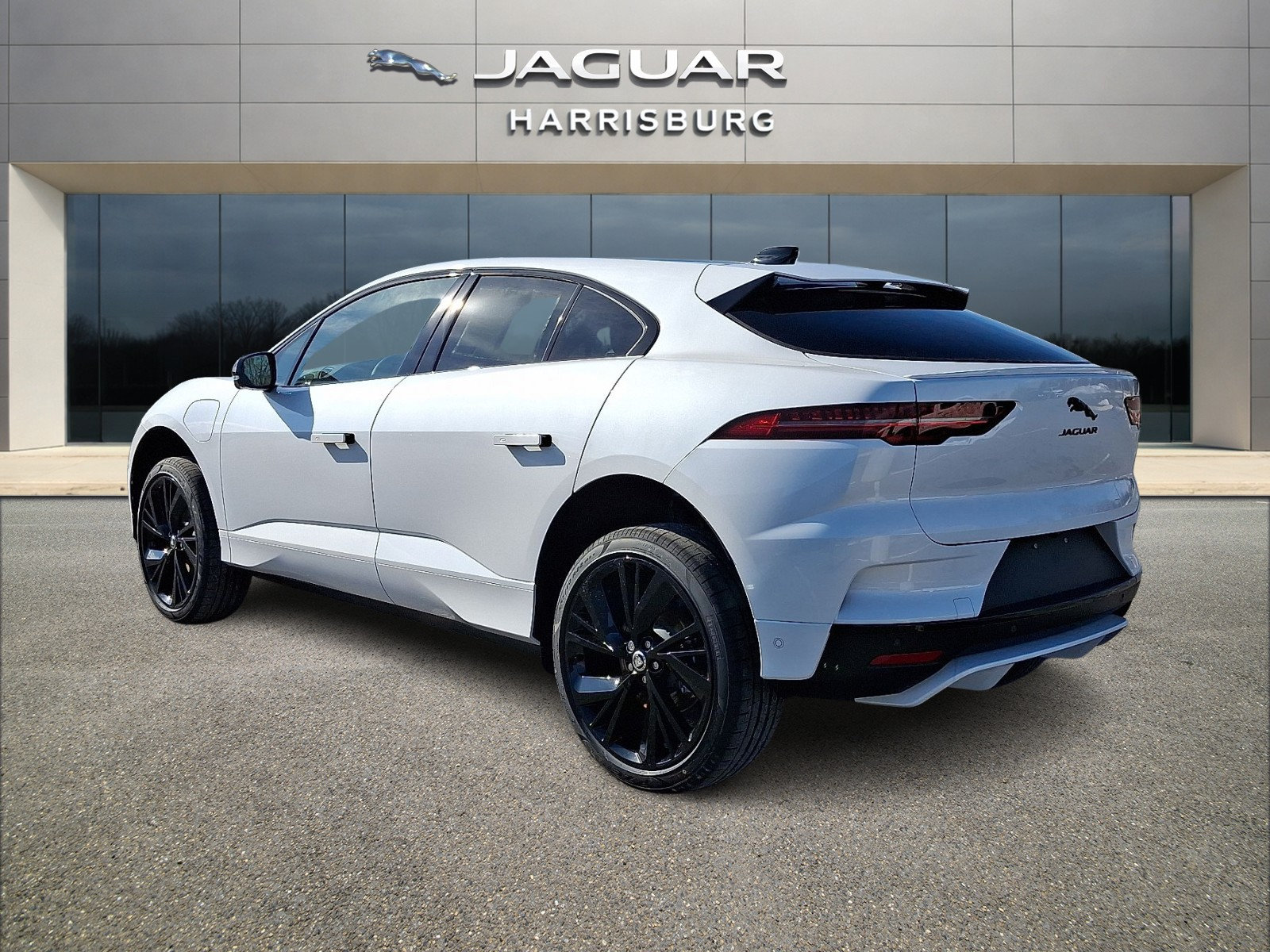 New 2024 Jaguar I-PACE R-Dynamic HSE AWD/4WD image 2