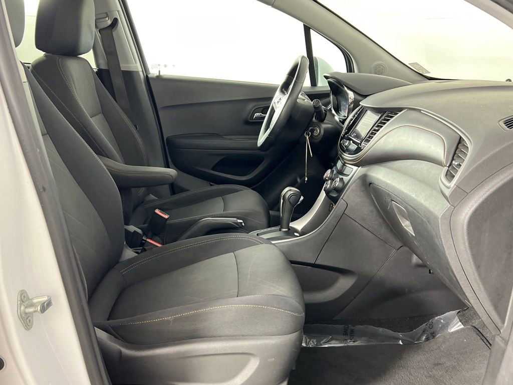 Used 2020 Chevrolet Trax LT image 19
