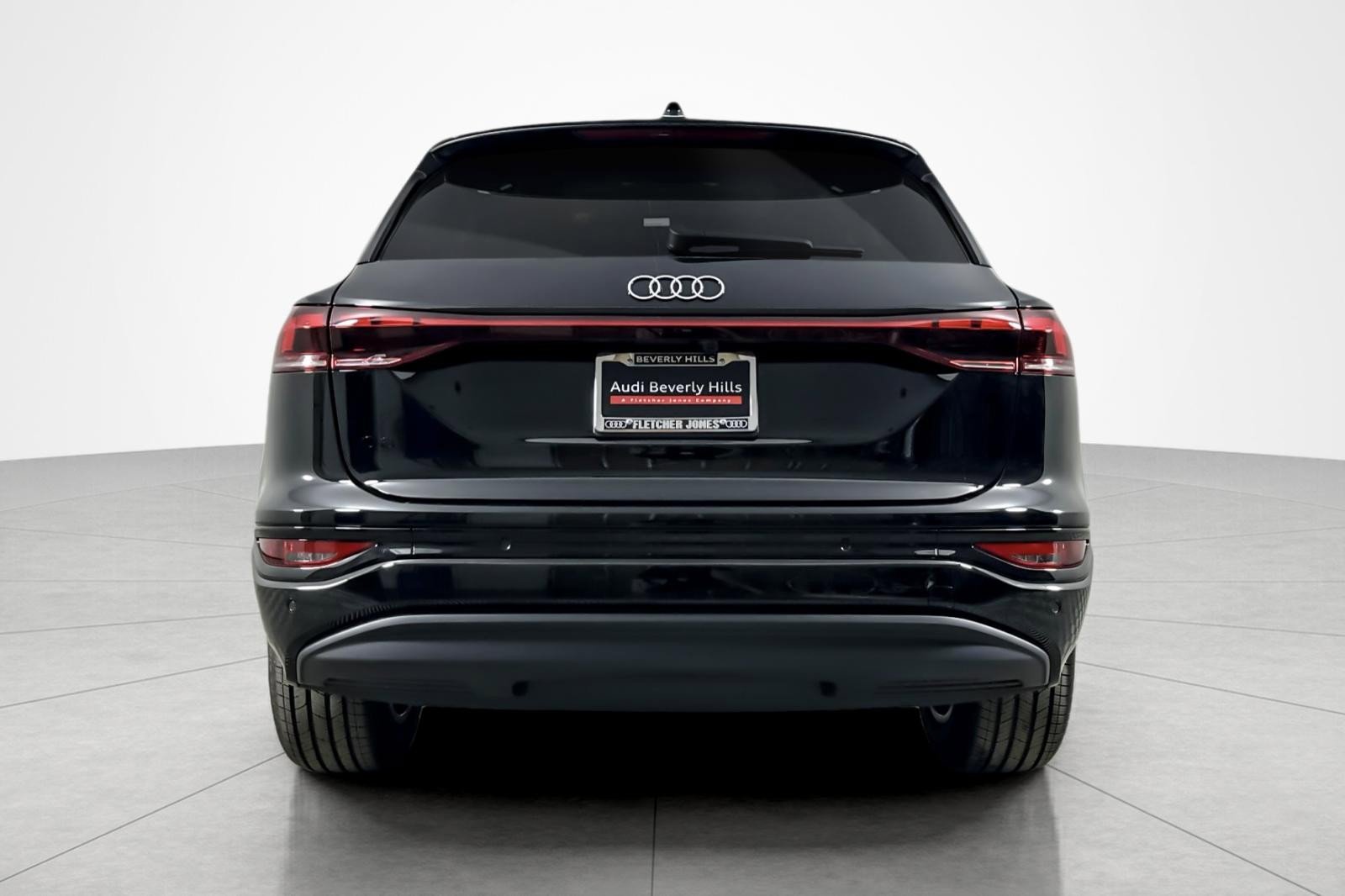 New 2025 Audi Q6 e-tron Premium AWD/4WD image 5