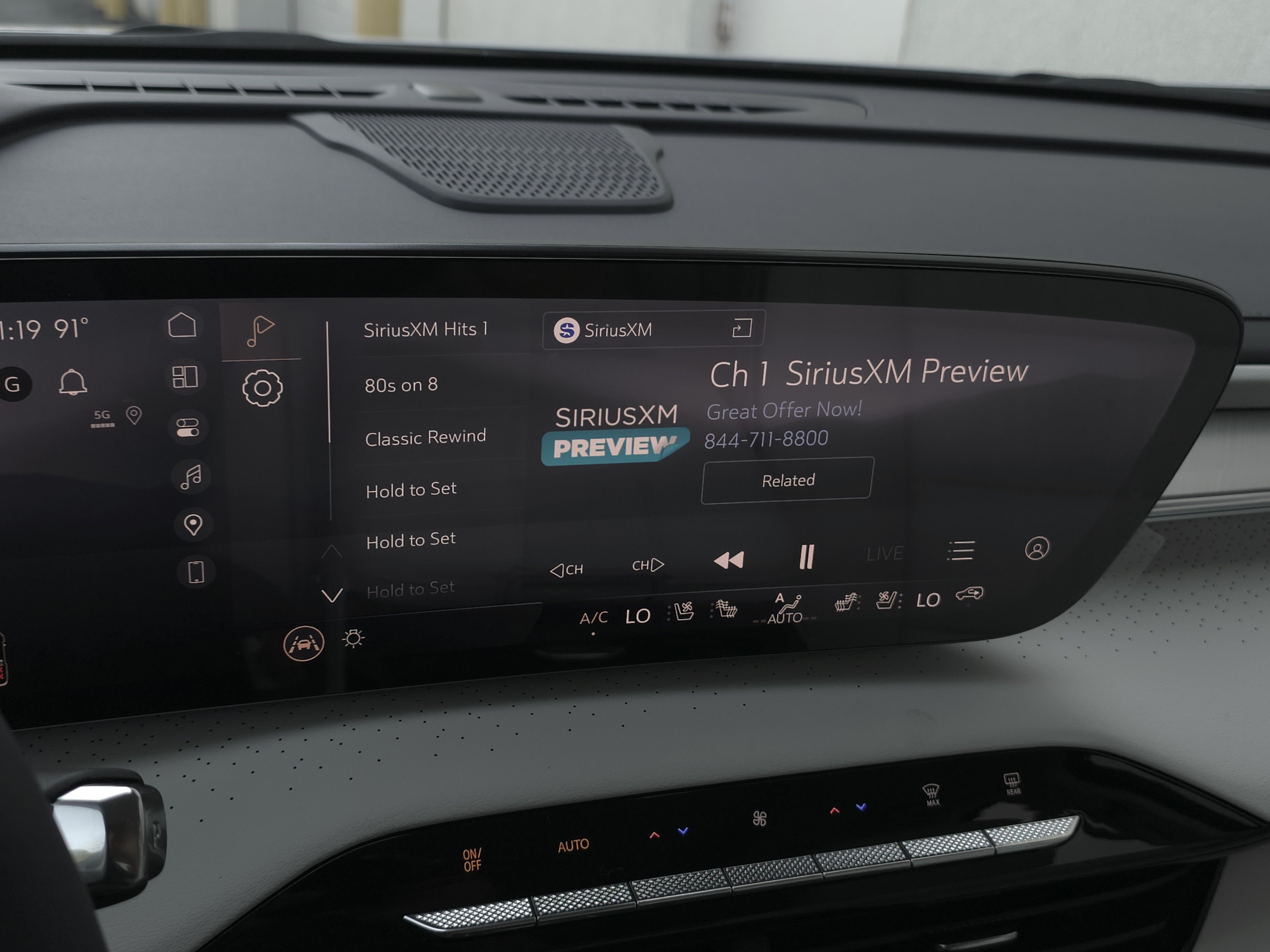 New 2027 Buick Enclave Avenir FWD image 19