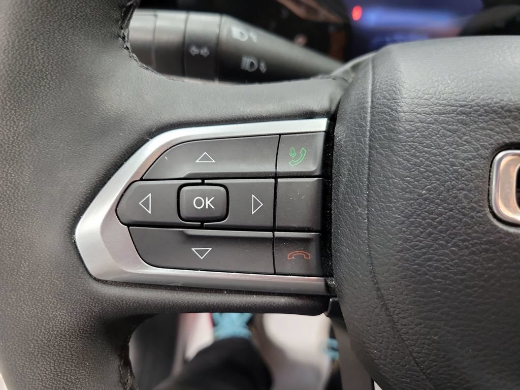 Used 2023 Jeep Compass Latitude AWD/4WD image 33