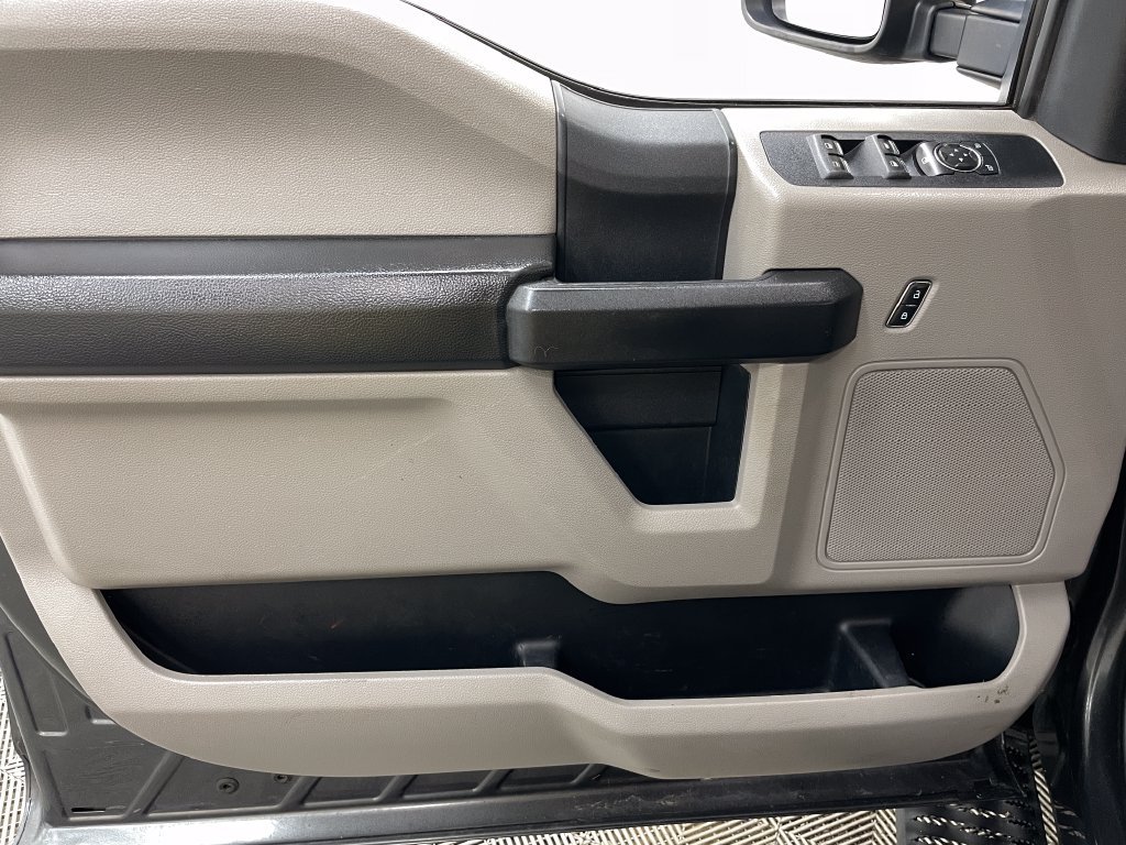 Used 2020 Ford F250 XL w/ Power Equipment Group RWD image 20