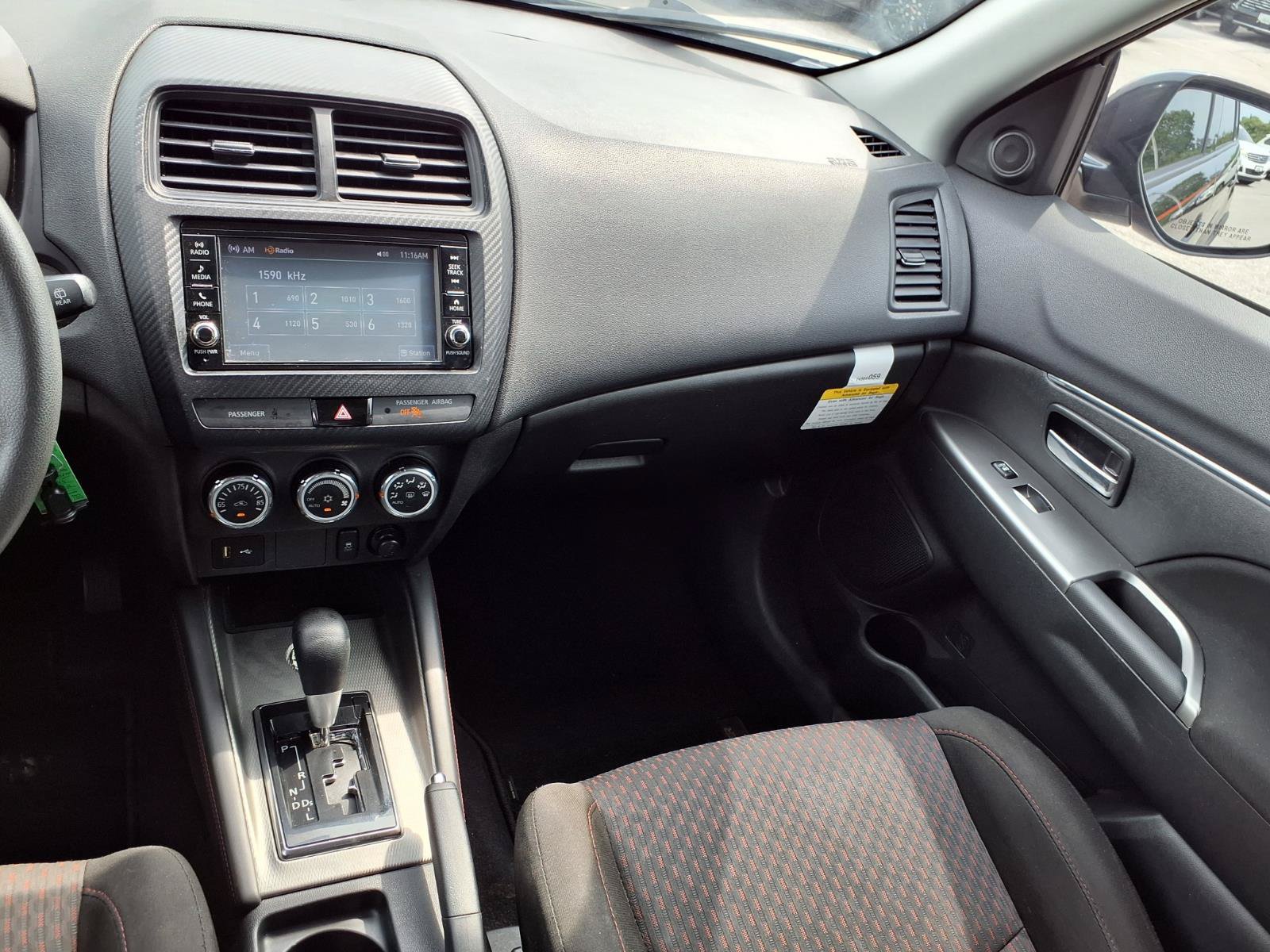 Used 2018 Mitsubishi Outlander Sport ES AWD/4WD image 4