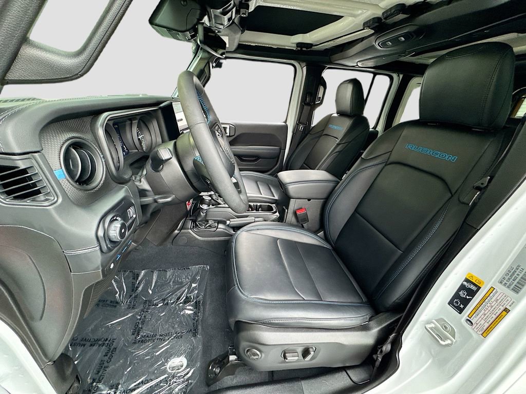 Used 2024 Jeep Wrangler Unlimited Rubicon 4xe image 13