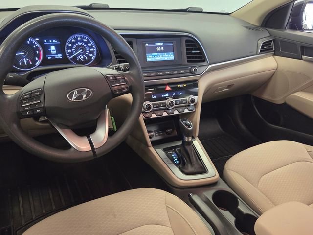 Used 2020 Hyundai Elantra SE FWD image 7