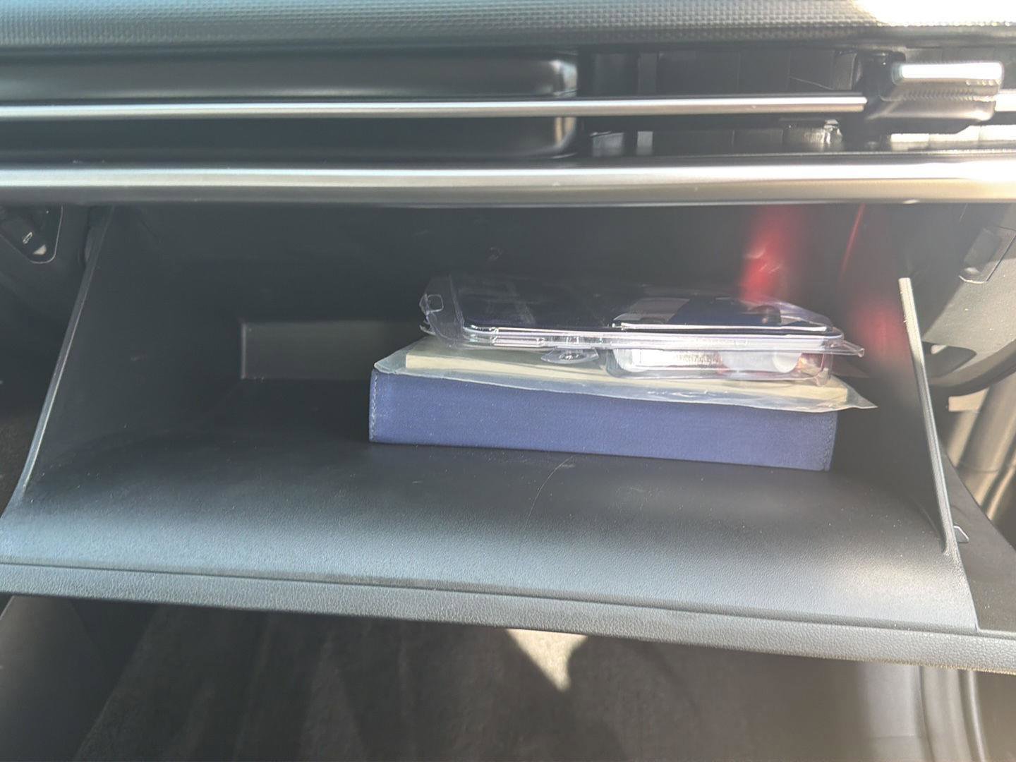 Used 2025 Hyundai Tucson SE image 33