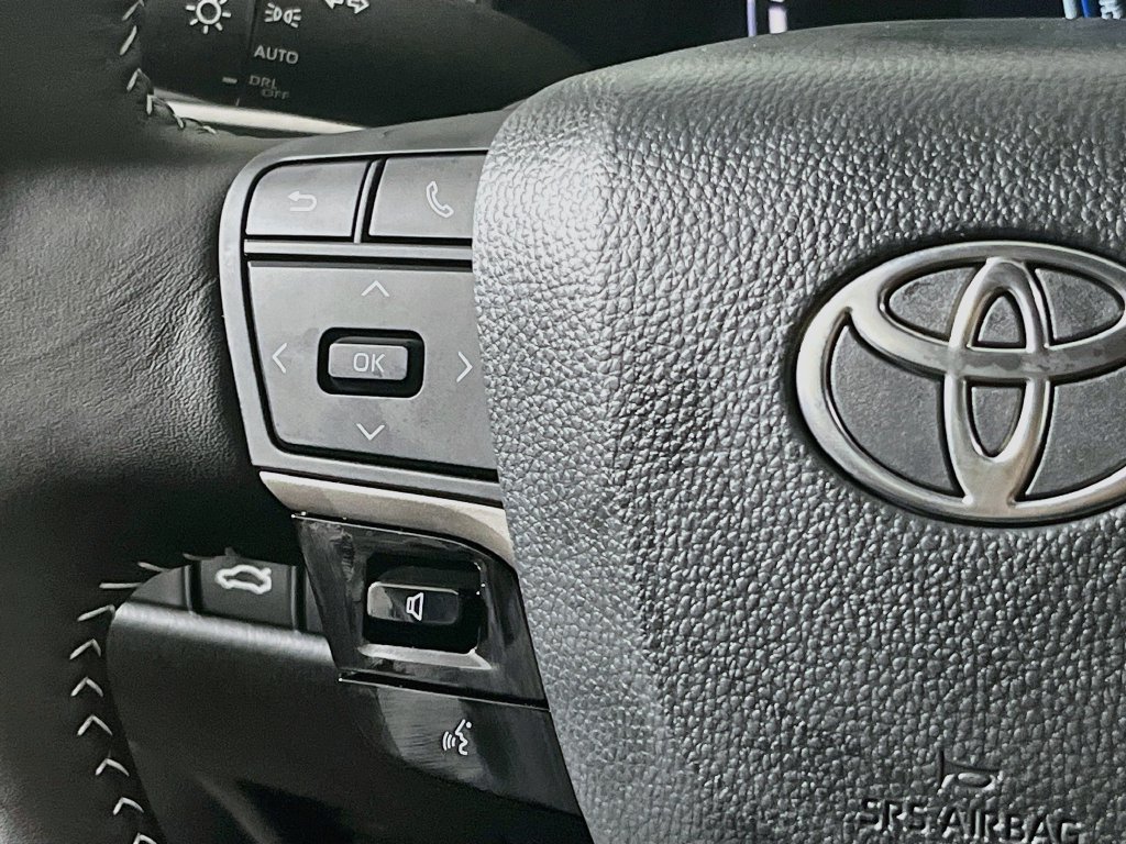 New 2026 Toyota Camry SE FWD image 18