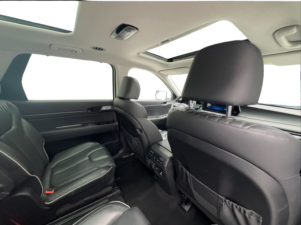 Used 2024 Hyundai Palisade Limited FWD image 29