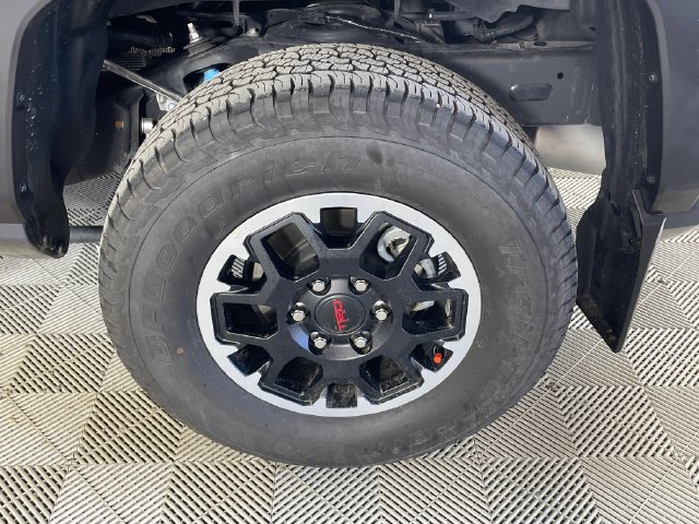 Used 2024 Toyota Tacoma TRD Off-Road w/ TRD Off Road Premium Package AWD/4WD image 20