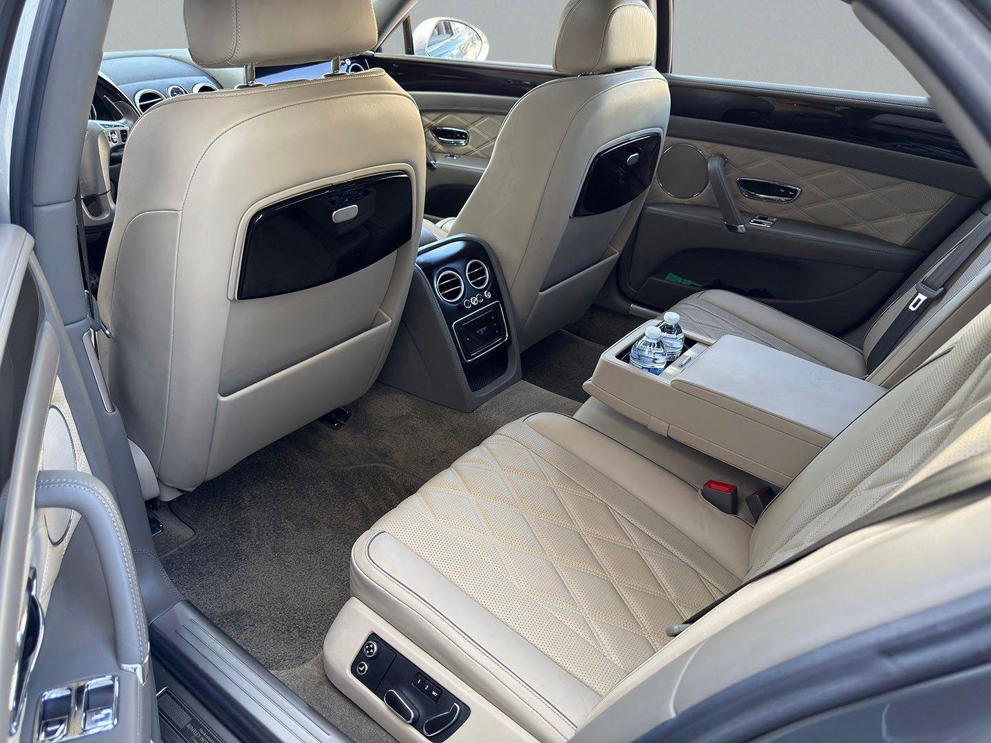 Used 2016 Bentley Flying Spur W12 image 29