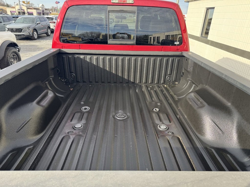 Used 2016 Ford F350 King Ranch w/ King Ranch w/Chrome Package image 4